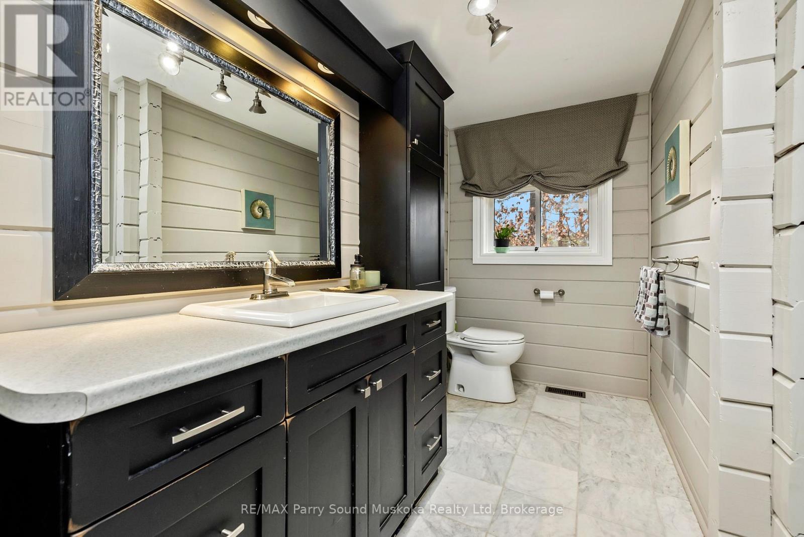11 BRENDA AVENUE - 23
