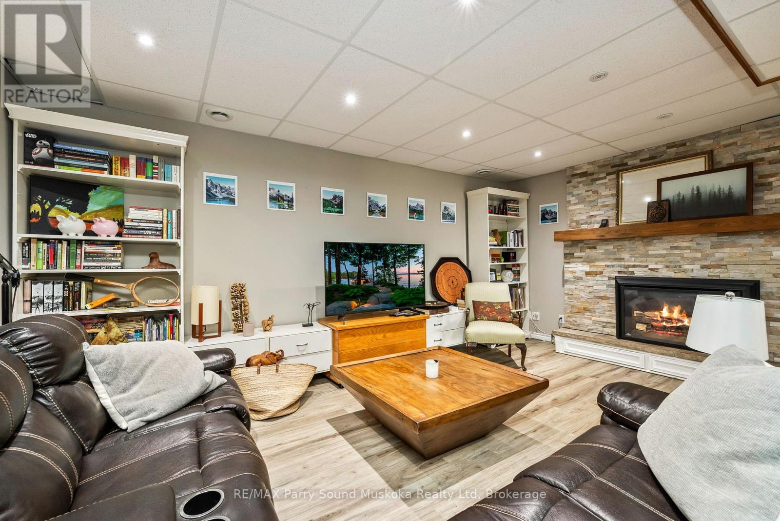11 BRENDA AVENUE - 25