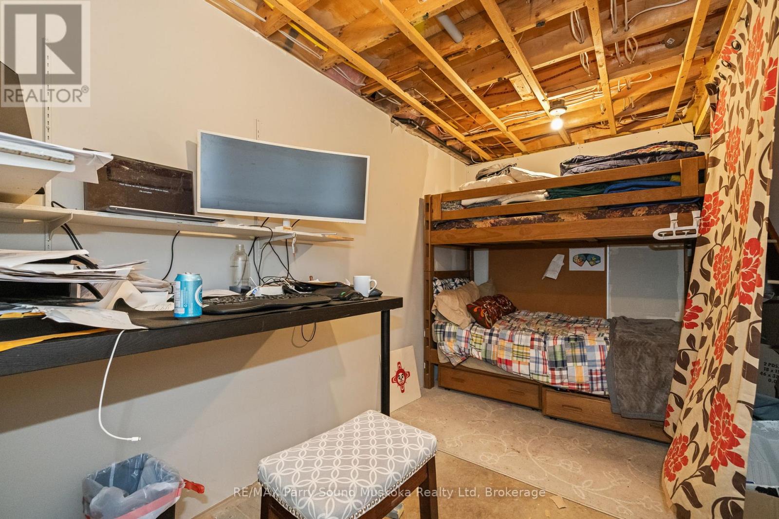 11 BRENDA AVENUE - 29