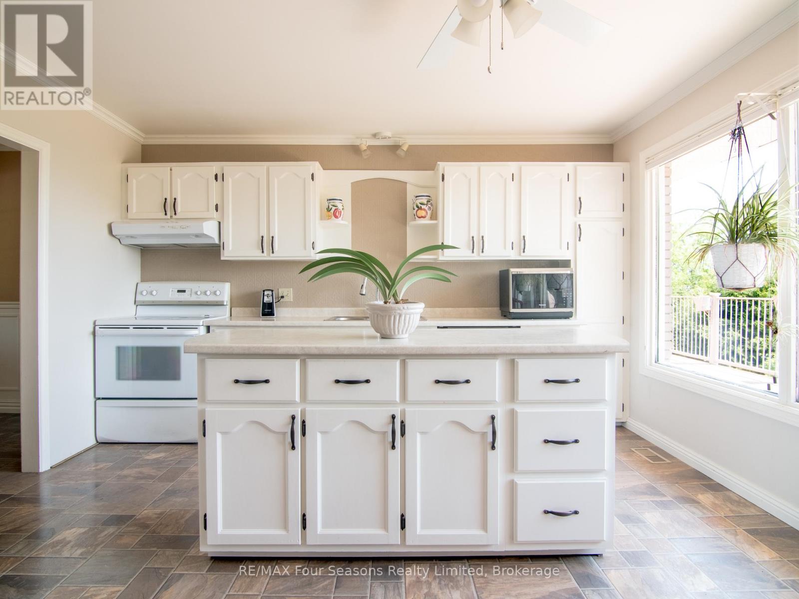 247 JACKSON DRIVE - 6