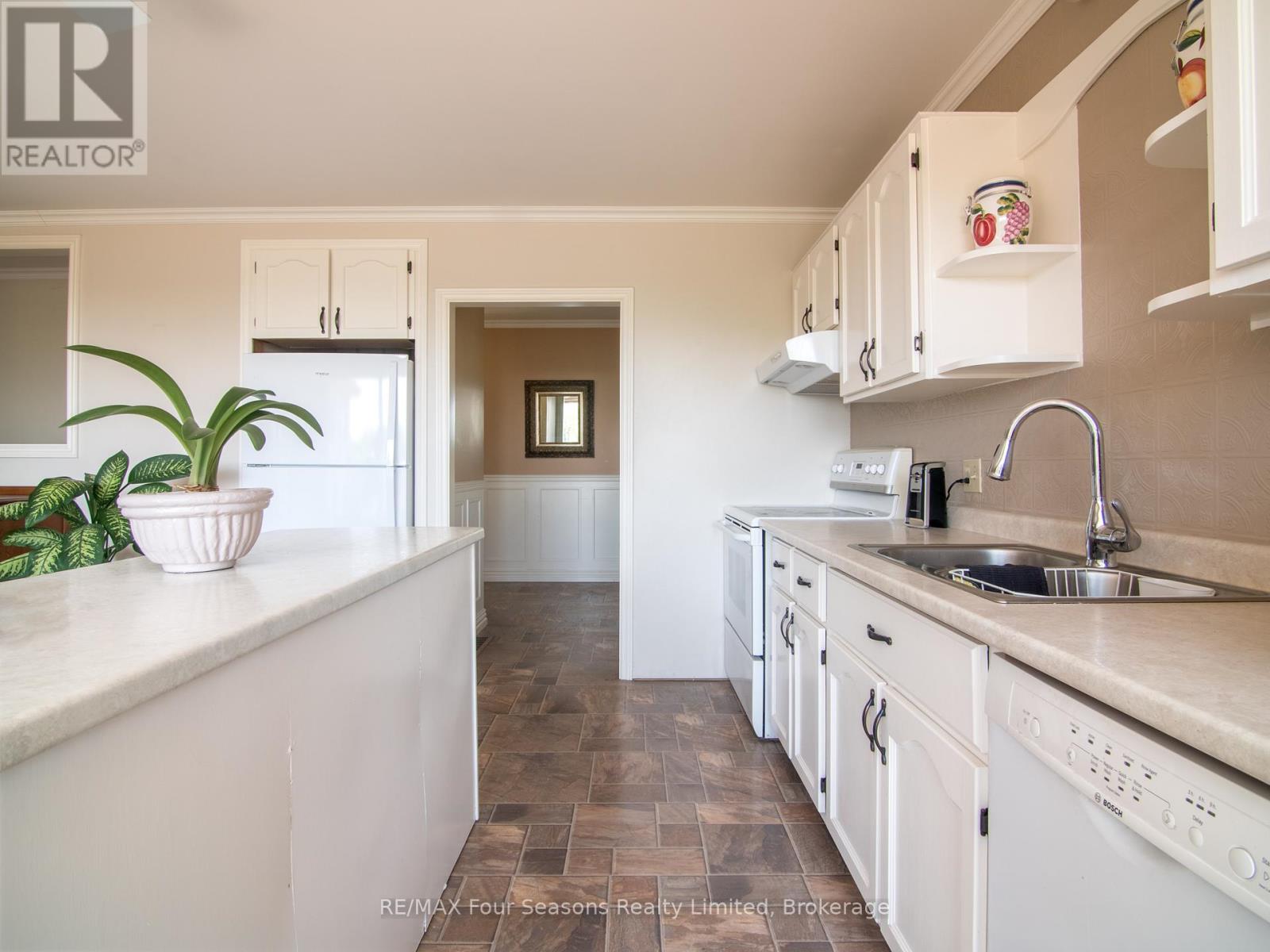 247 JACKSON DRIVE - 7