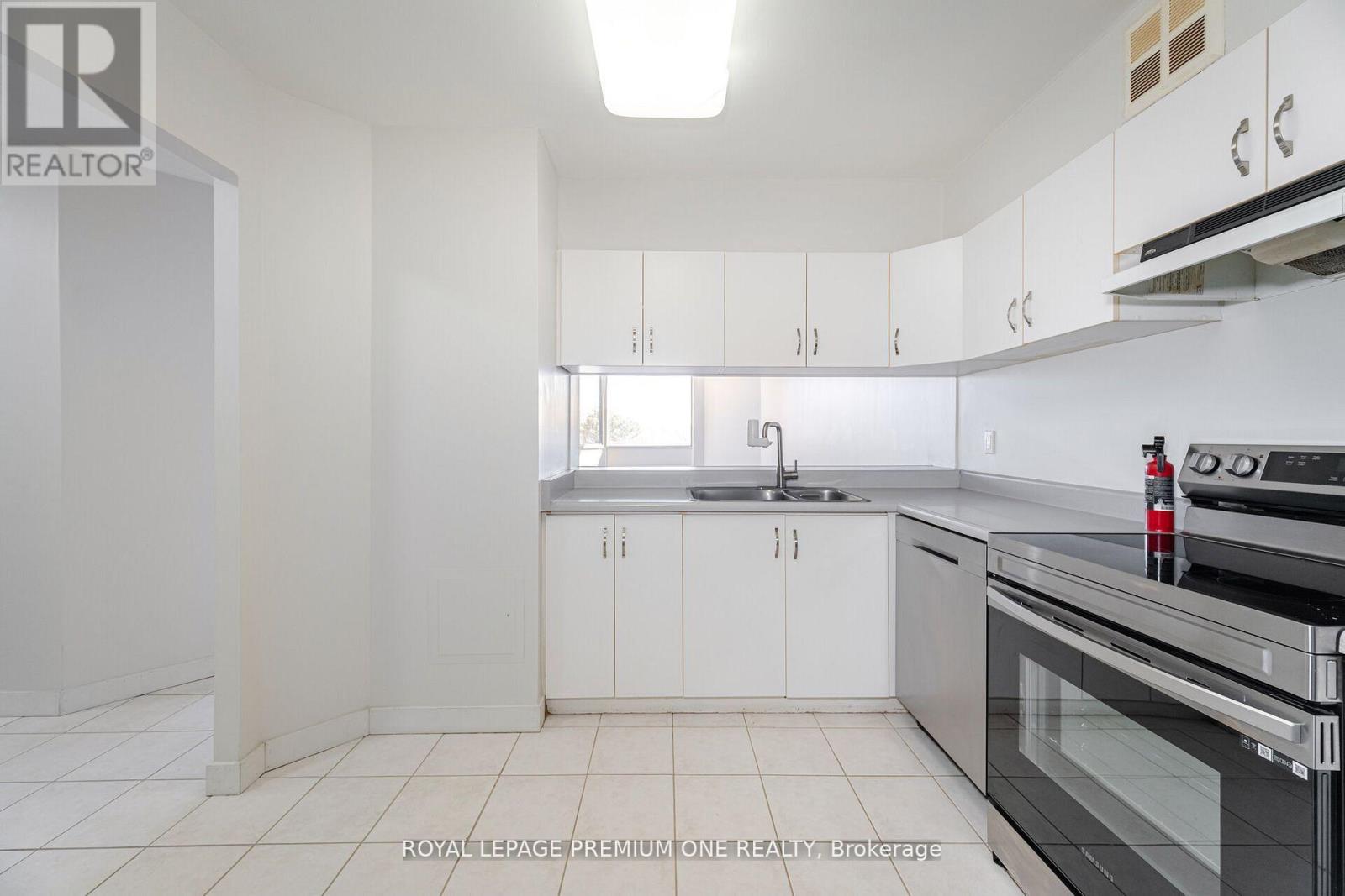 #310 236 ALBION ROAD - 17