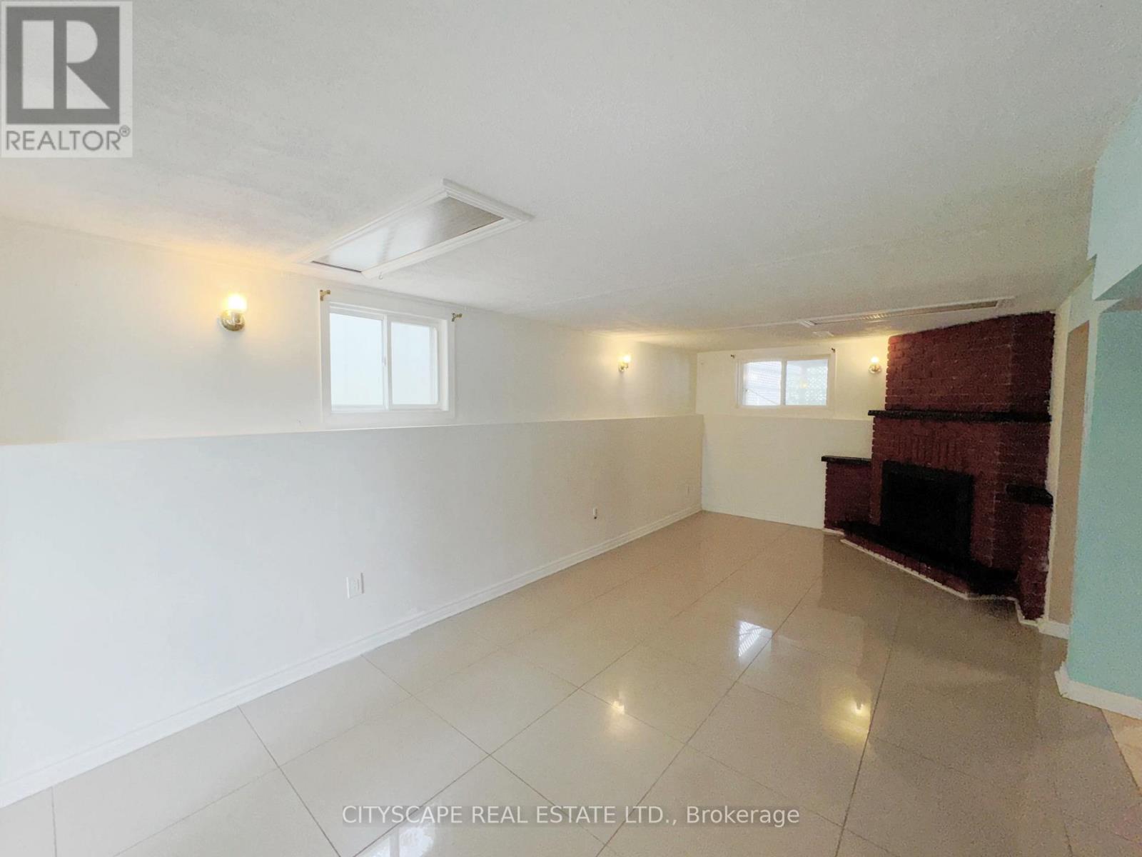 3720 BRANDON GATE DRIVE - 31