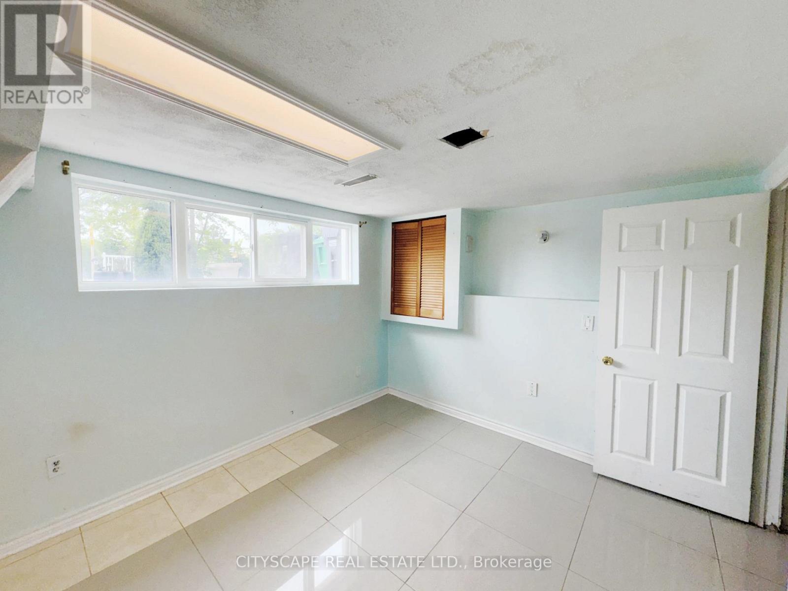 3720 BRANDON GATE DRIVE - 36