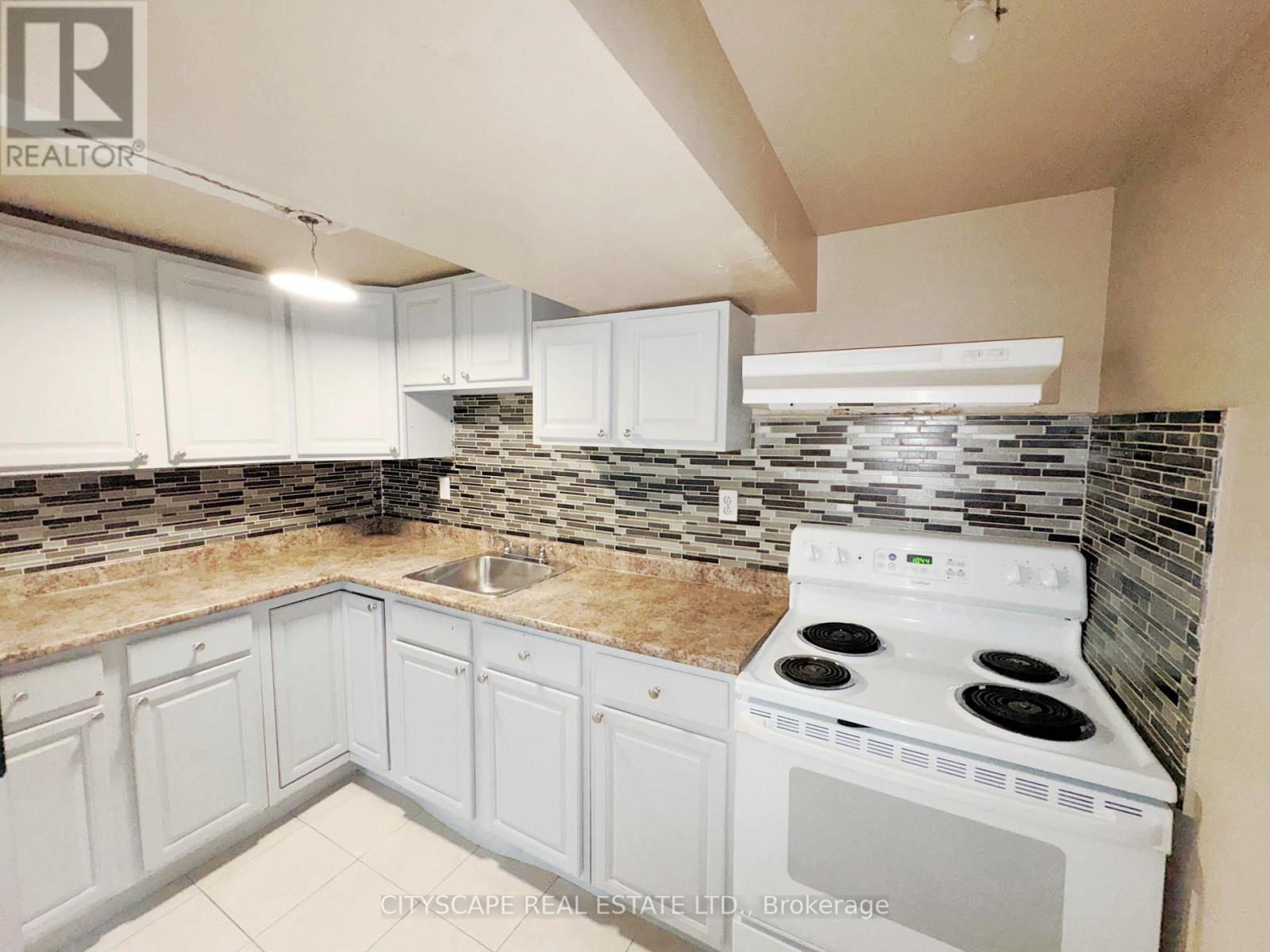 3720 BRANDON GATE DRIVE - 39