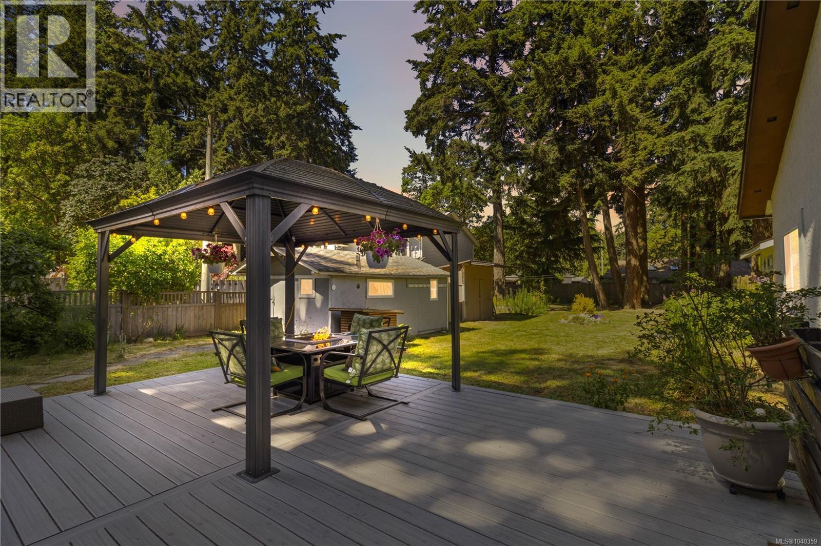  2872 Glen Lake Road, Langford