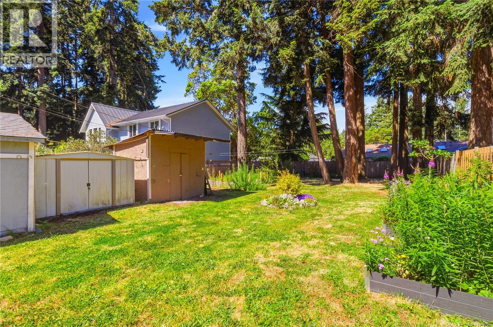  2872 Glen Lake Road, Langford