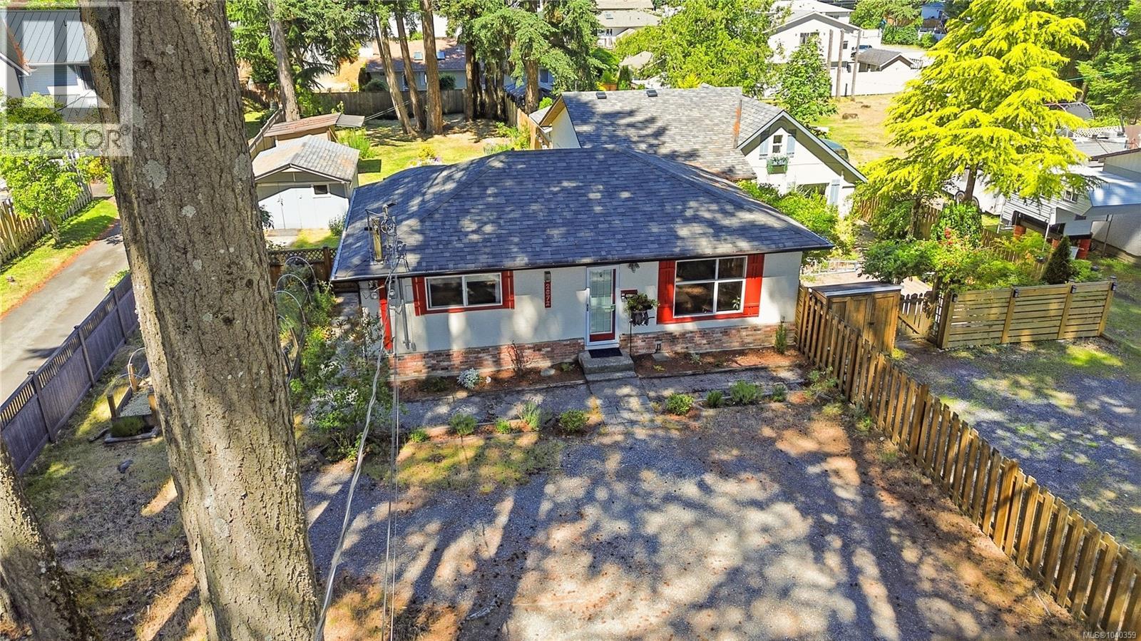  2872 Glen Lake Road, Langford