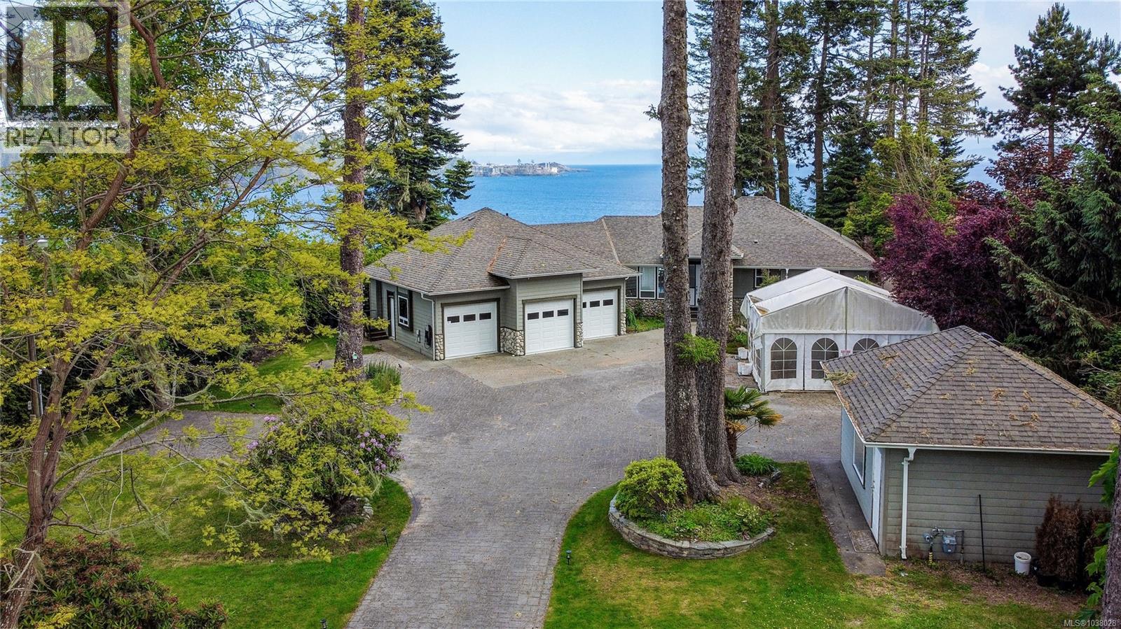 7079 Richview Dr - 2