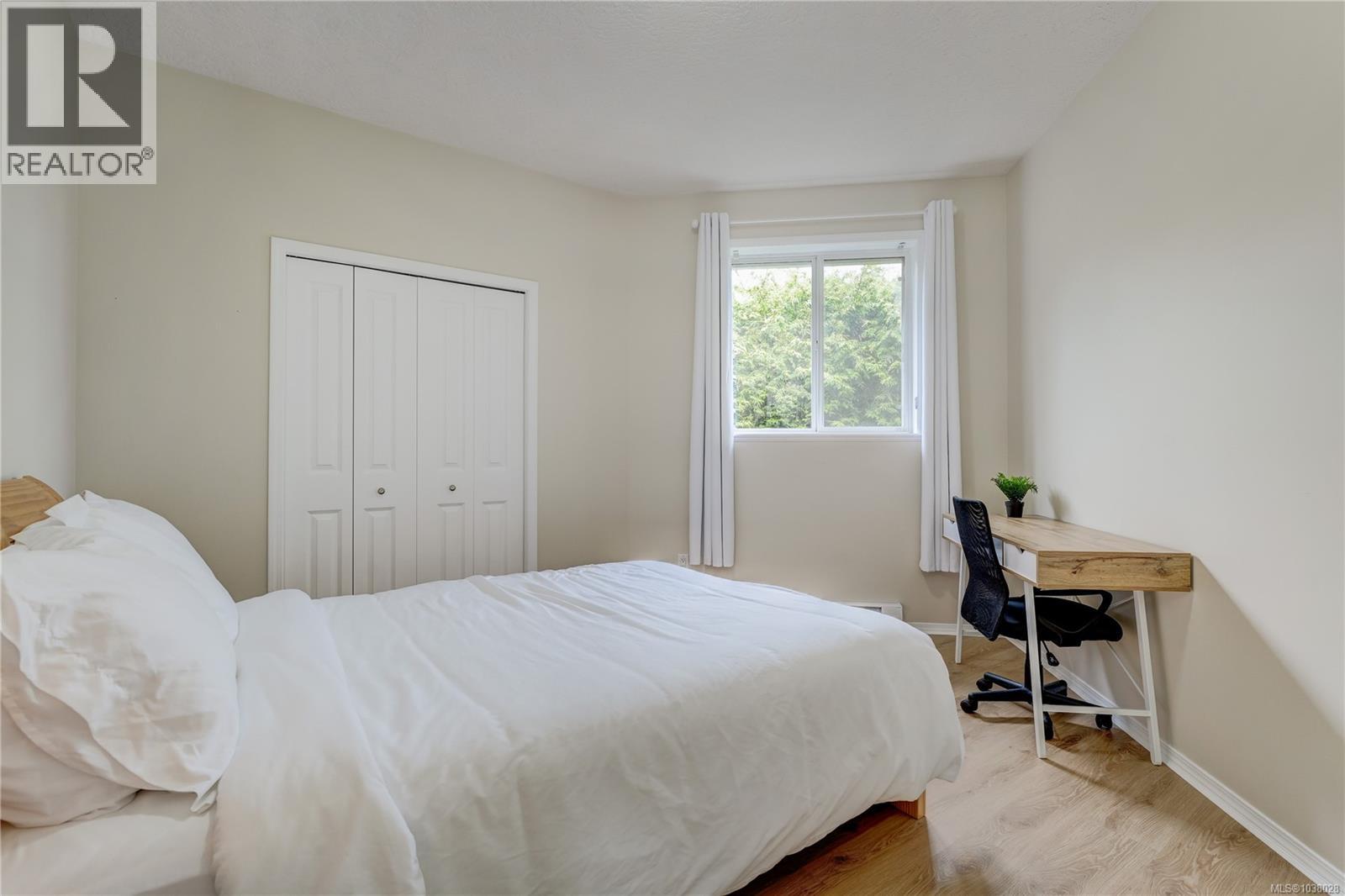 7079 Richview Dr - 20