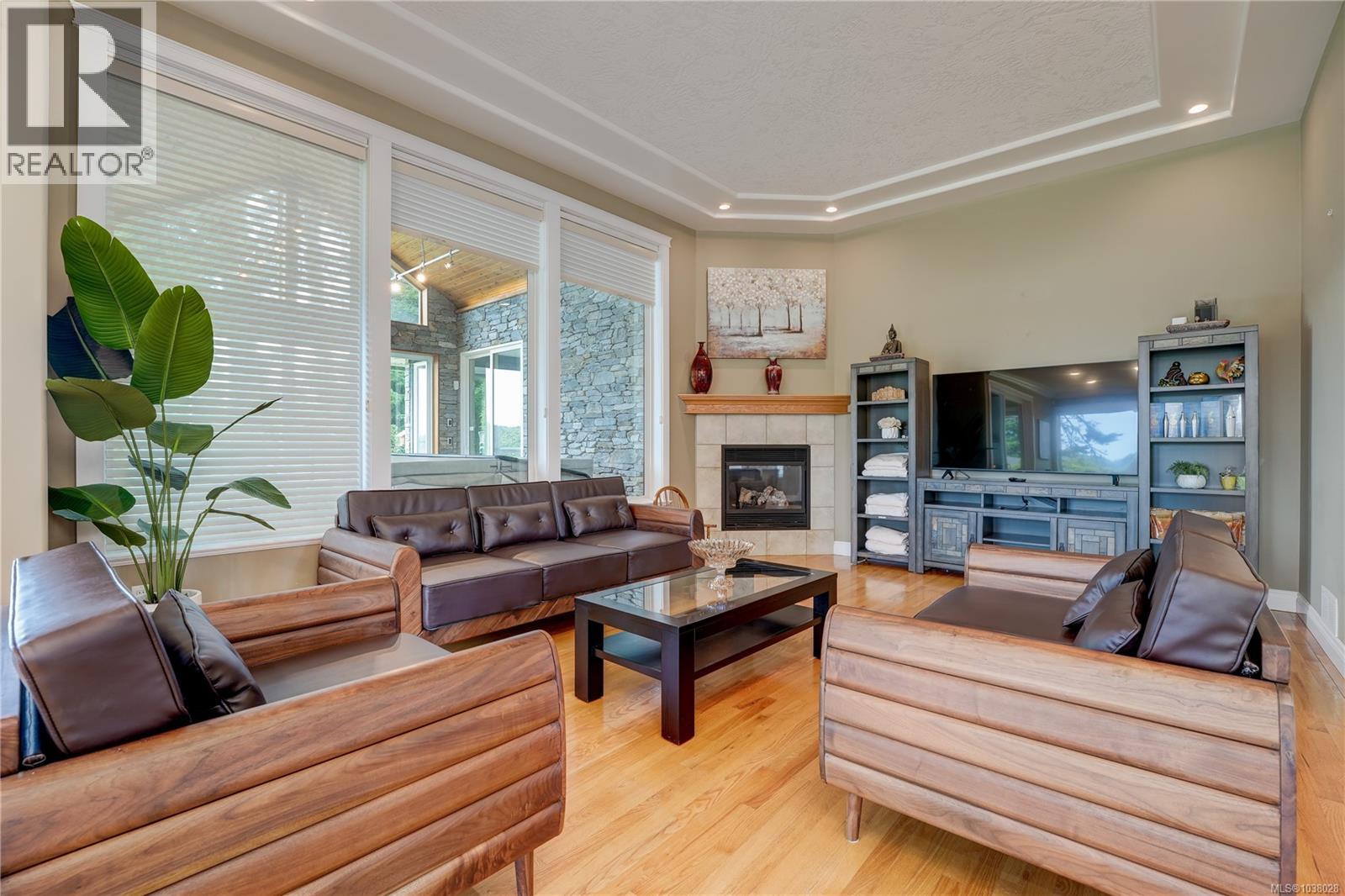 7079 Richview Dr - 4