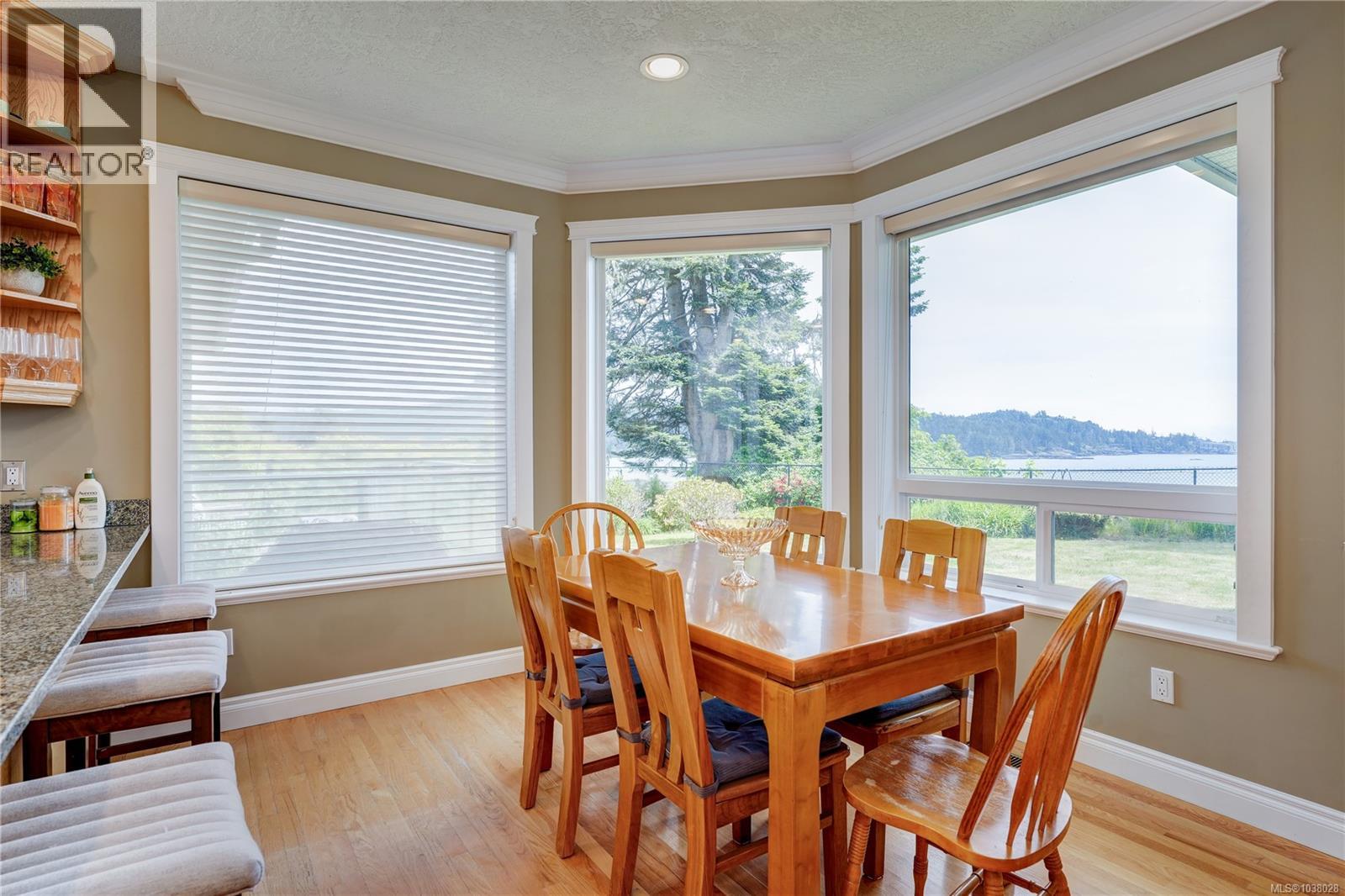 7079 Richview Dr - 6