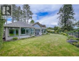 7079 Richview Dr, Sooke, BC V9Z0T3 Photo 24