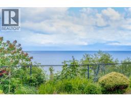 7079 Richview Dr, Sooke, BC V9Z0T3 Photo 26