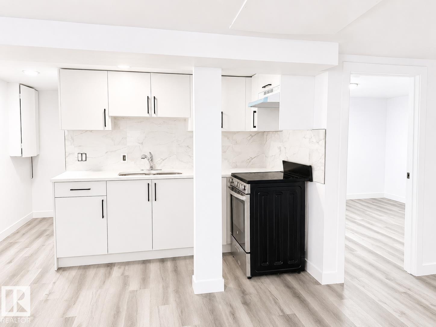 12717 116 ST NW - 9
