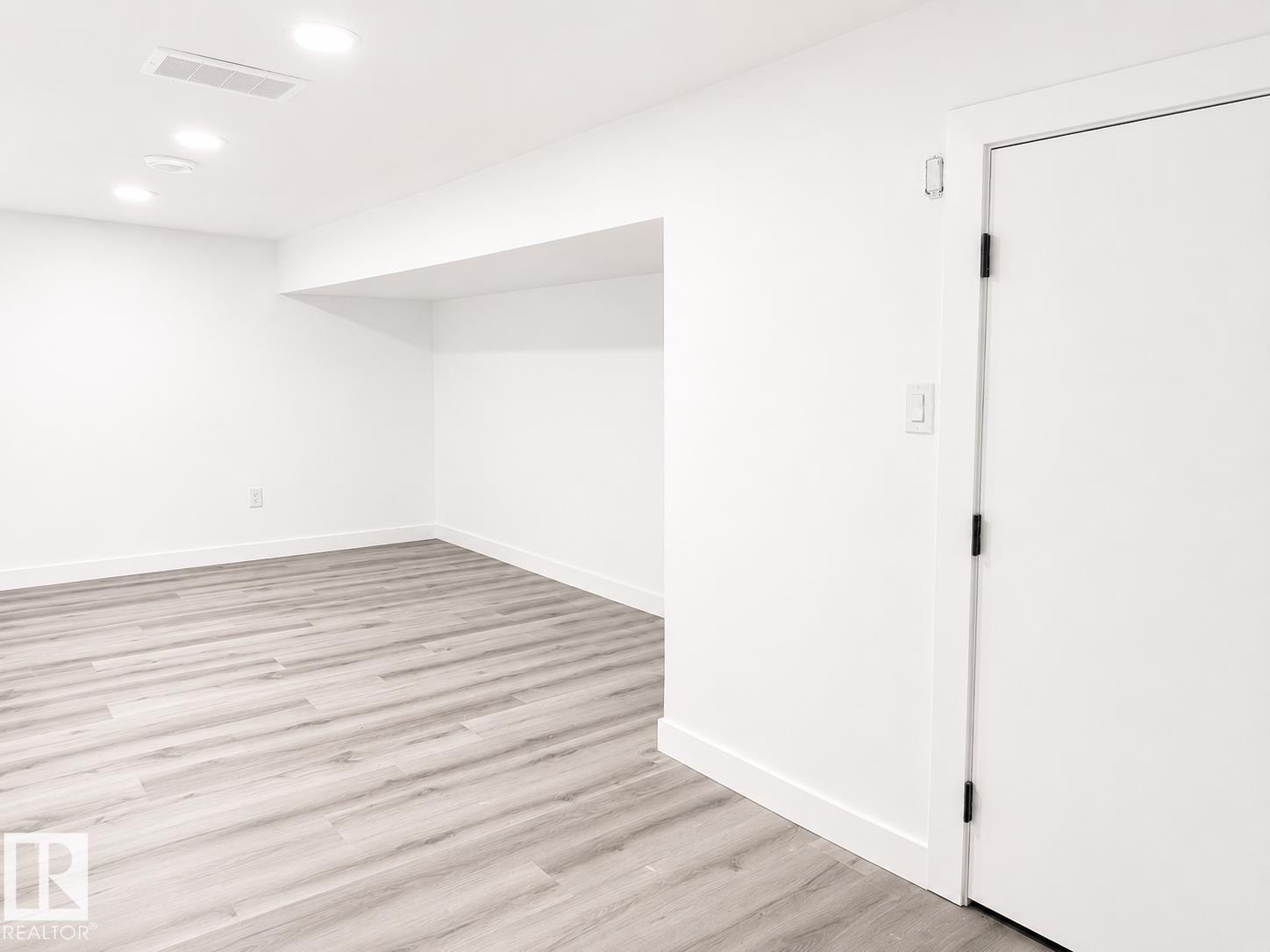 12717 116 ST NW - 12