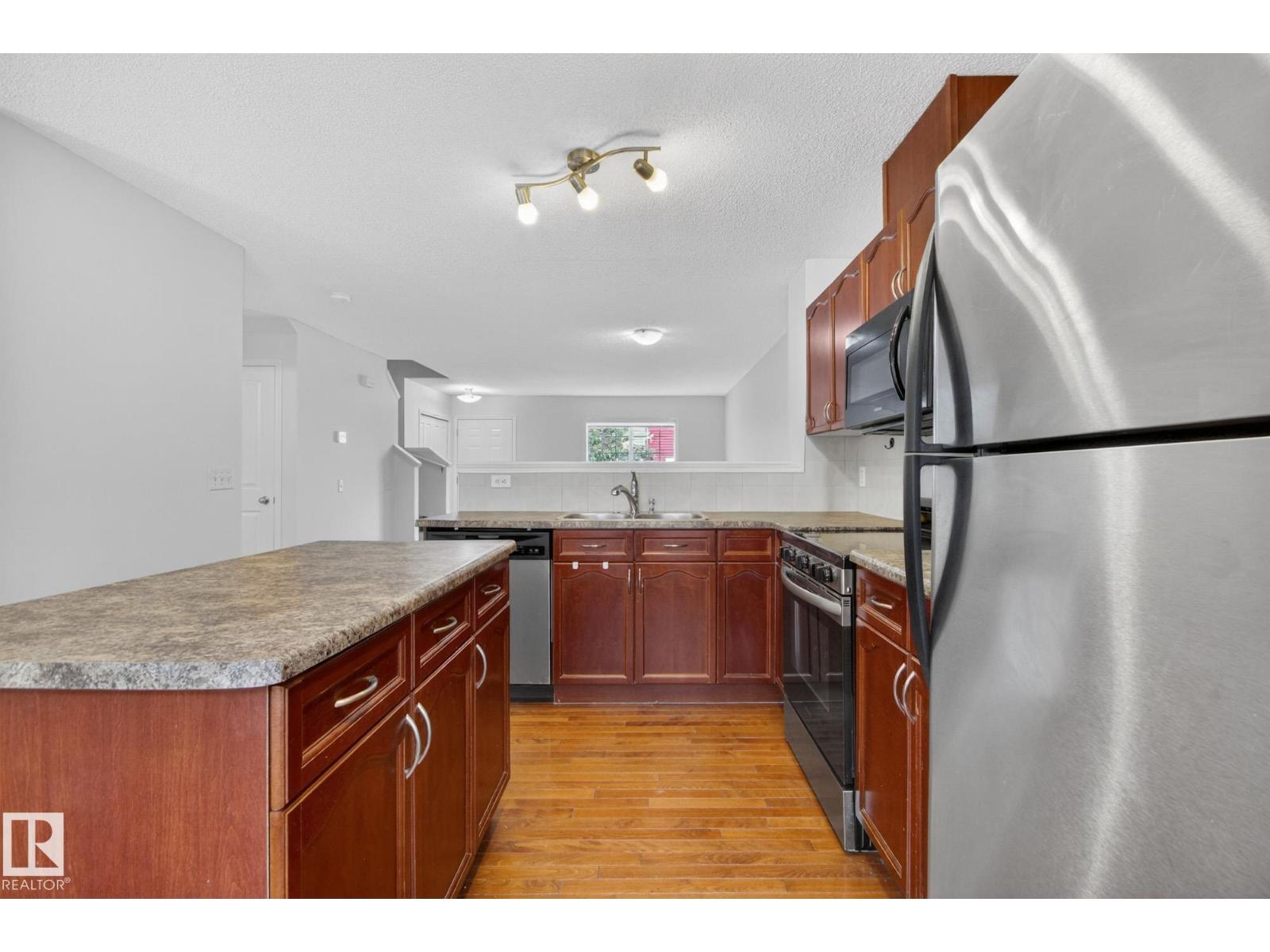 #156 5604 199 ST NW - 10