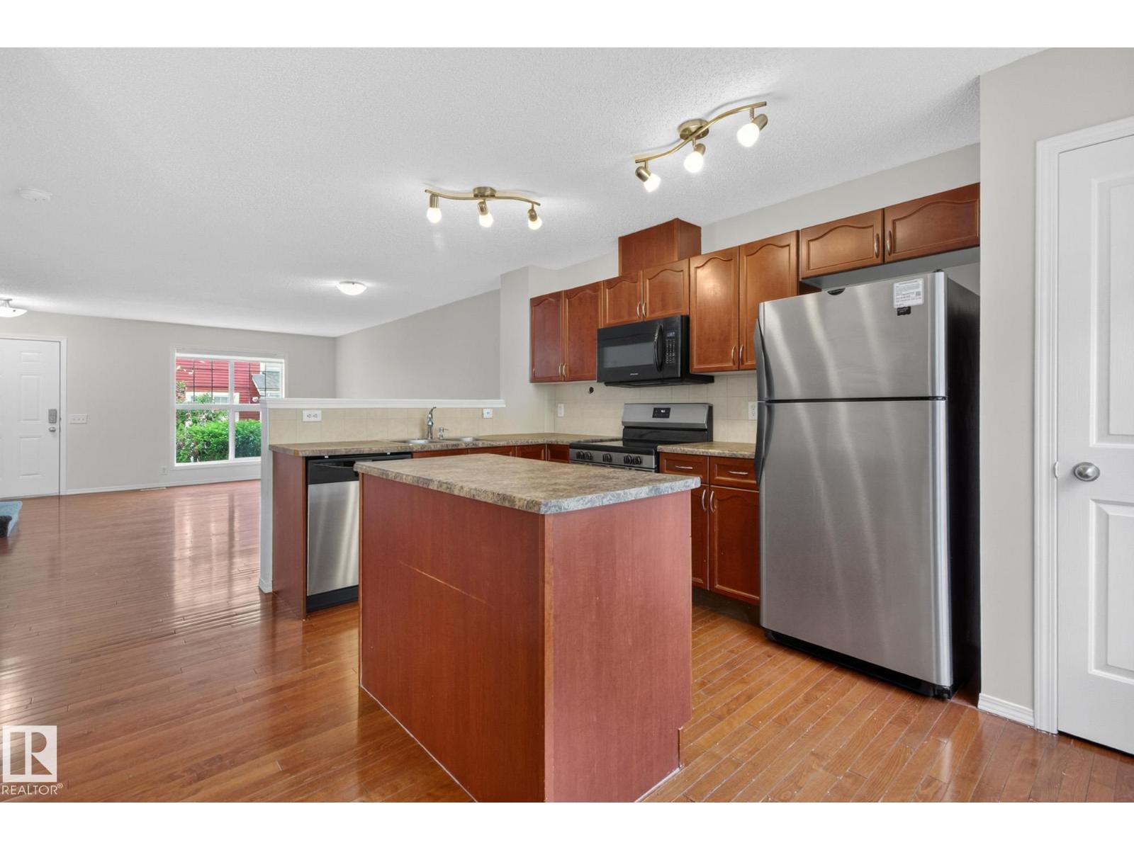 #156 5604 199 ST NW - 9