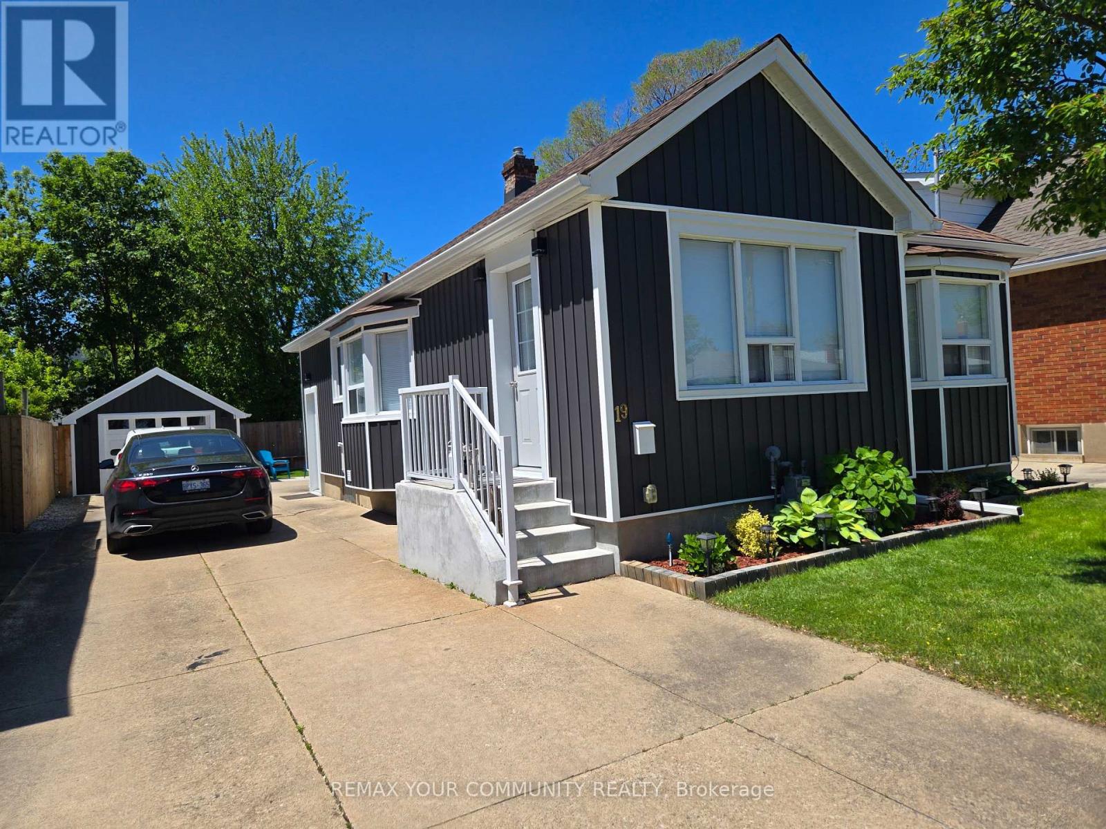 19 ORMONDE AVENUE - 2