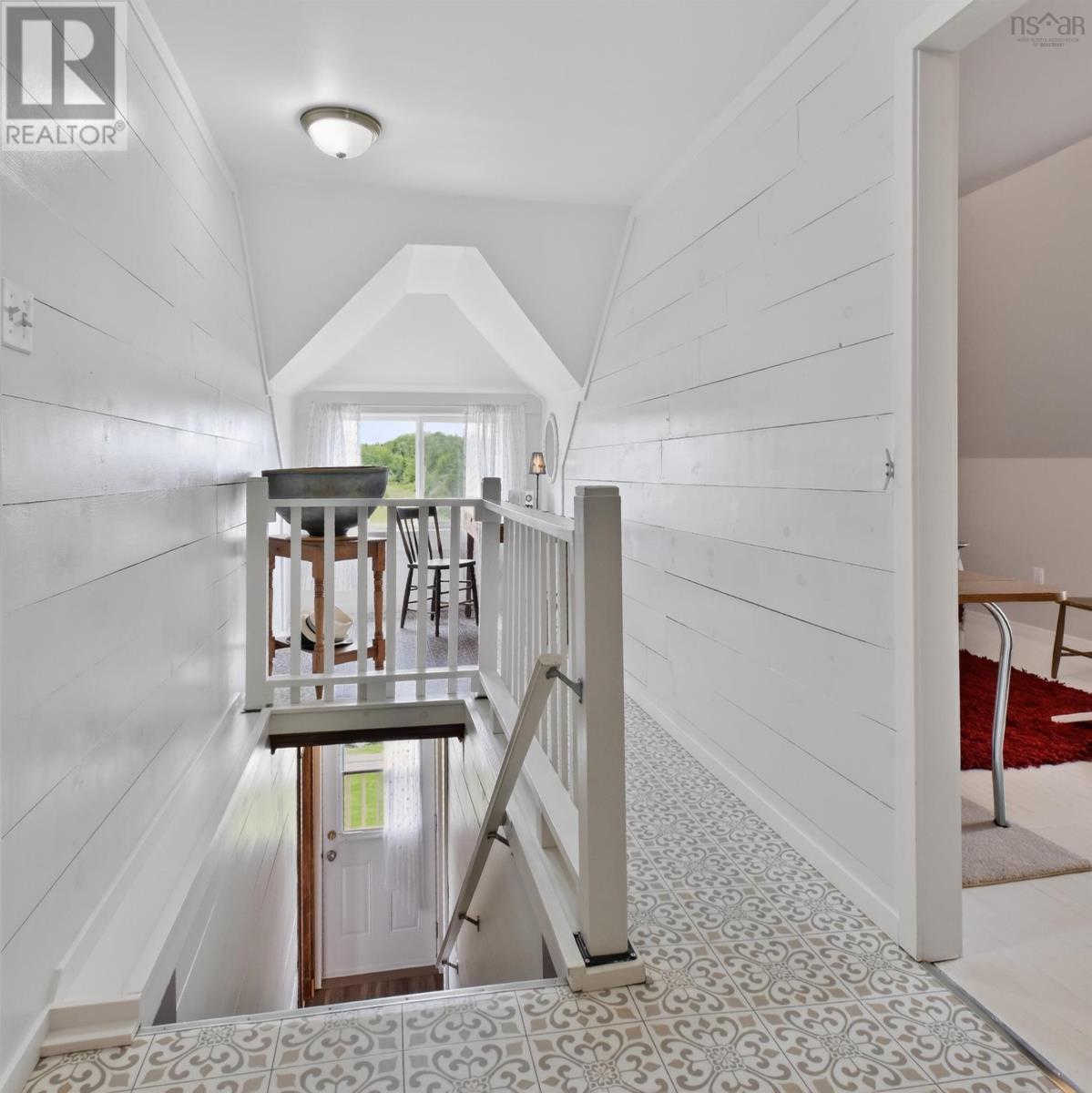 Property 34 of 48 of 50 RIVERVIEW Drive
