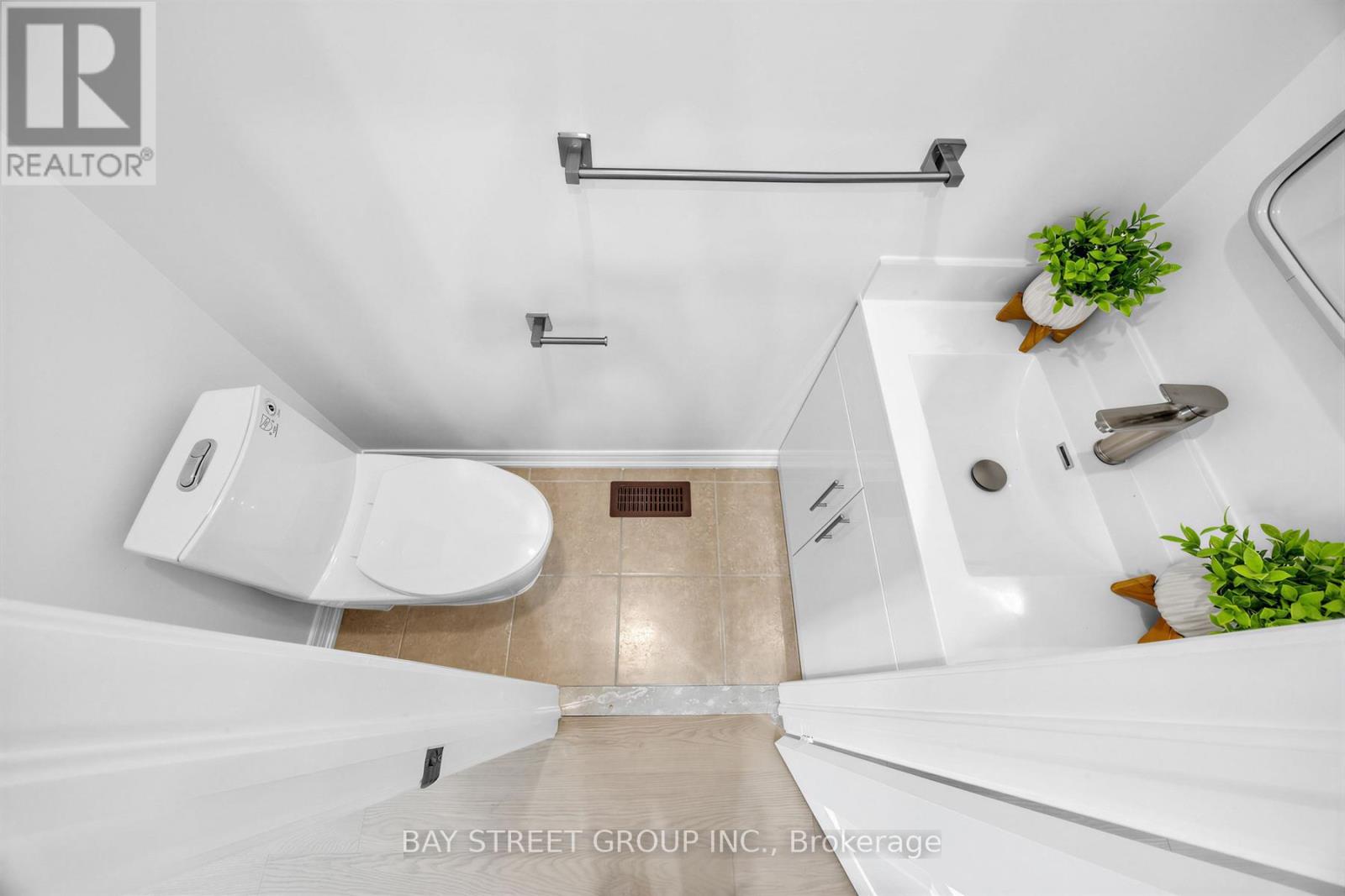 20 ALVIN CURLING CRESCENT - 19