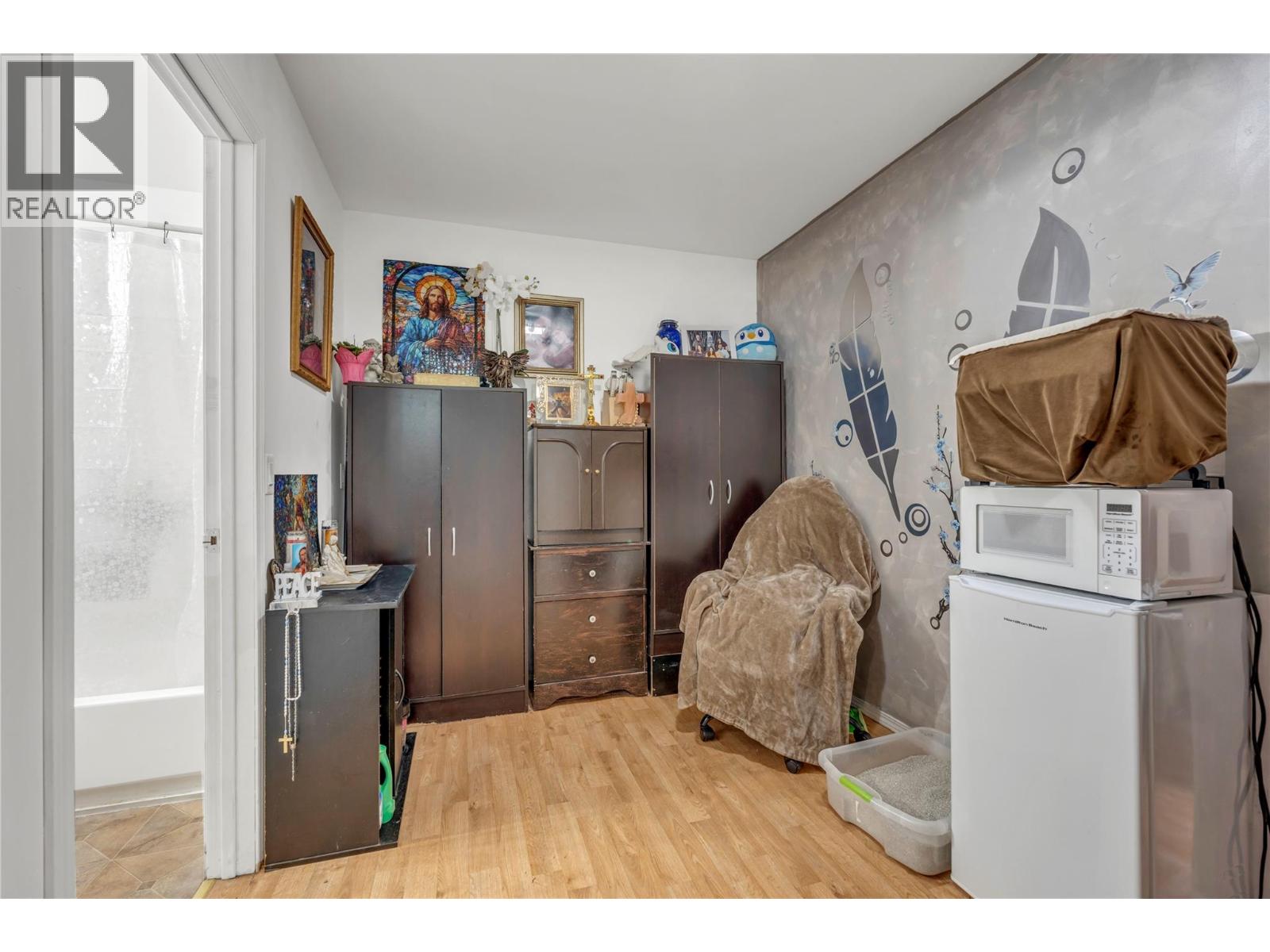 1530 Main Street N, Olalla