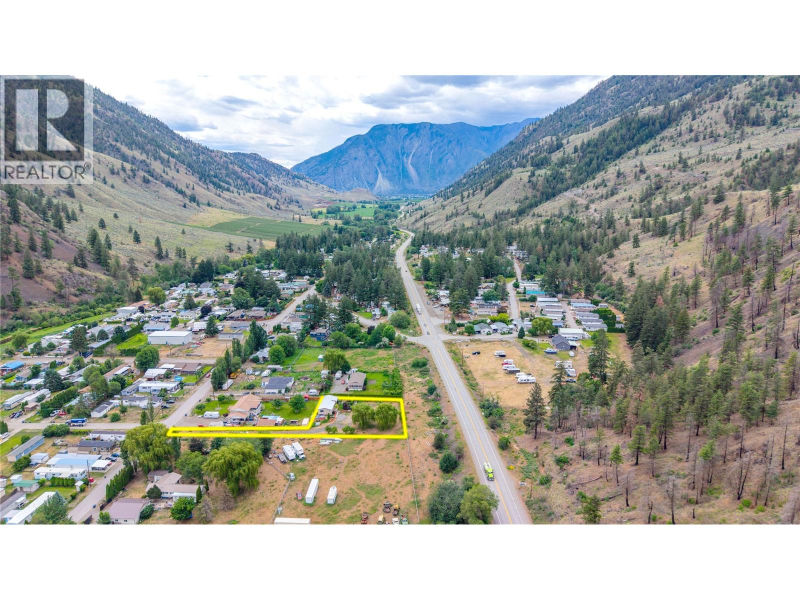 1530 Main Street N, Olalla