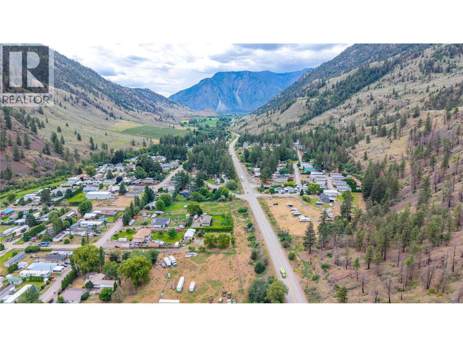 1530 Main Street N, Olalla