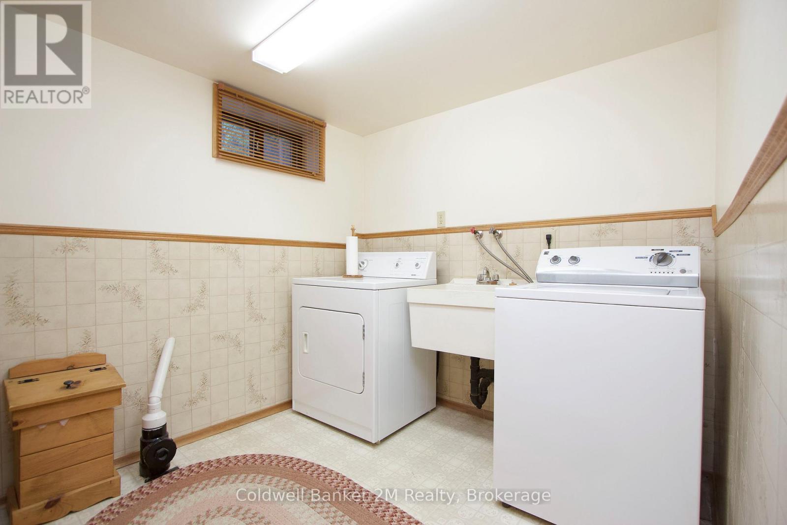 453 ROSMERE STREET - 12