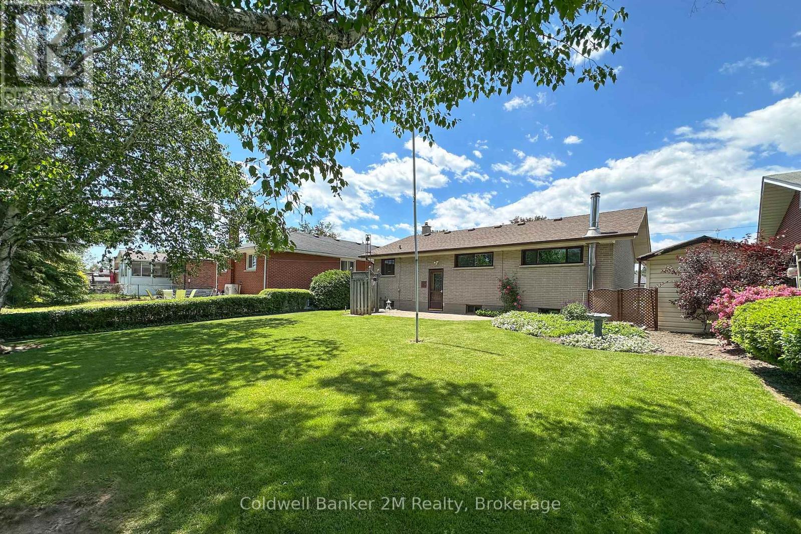 453 ROSMERE STREET - 20