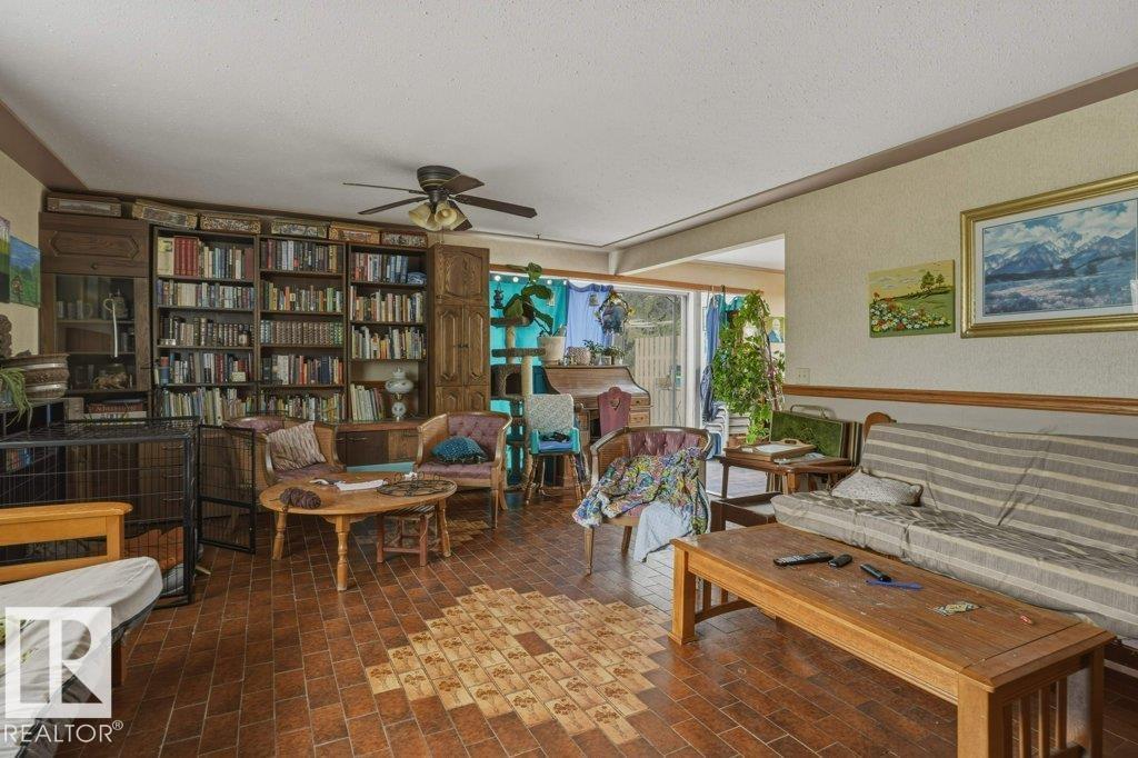 54056 RGE ROAD 211 — photo 16