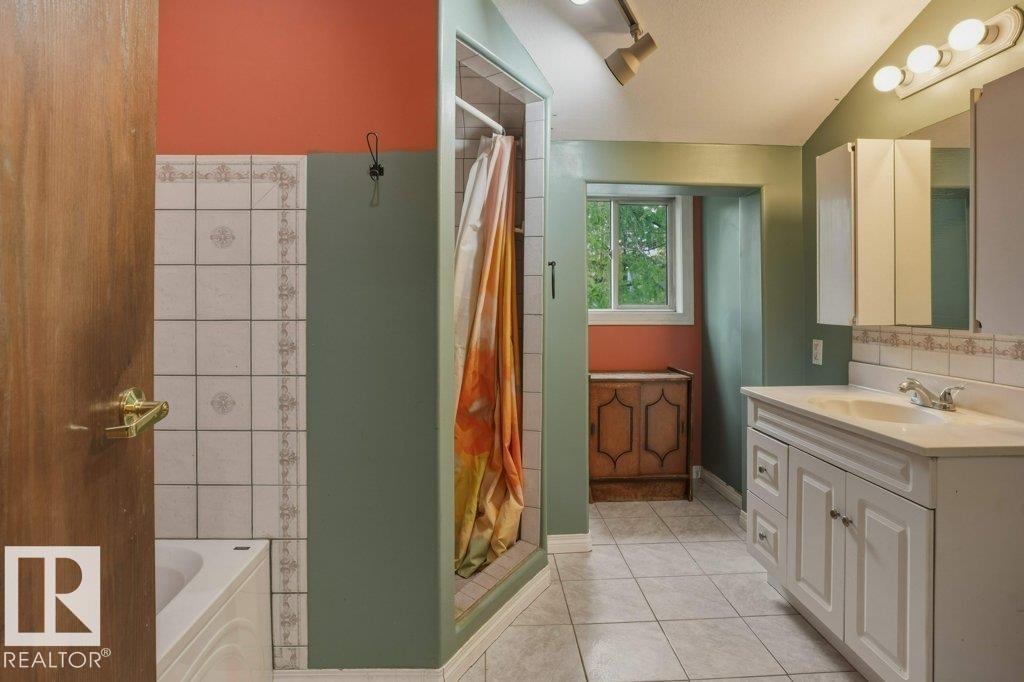 54056 RGE ROAD 211 — photo 27