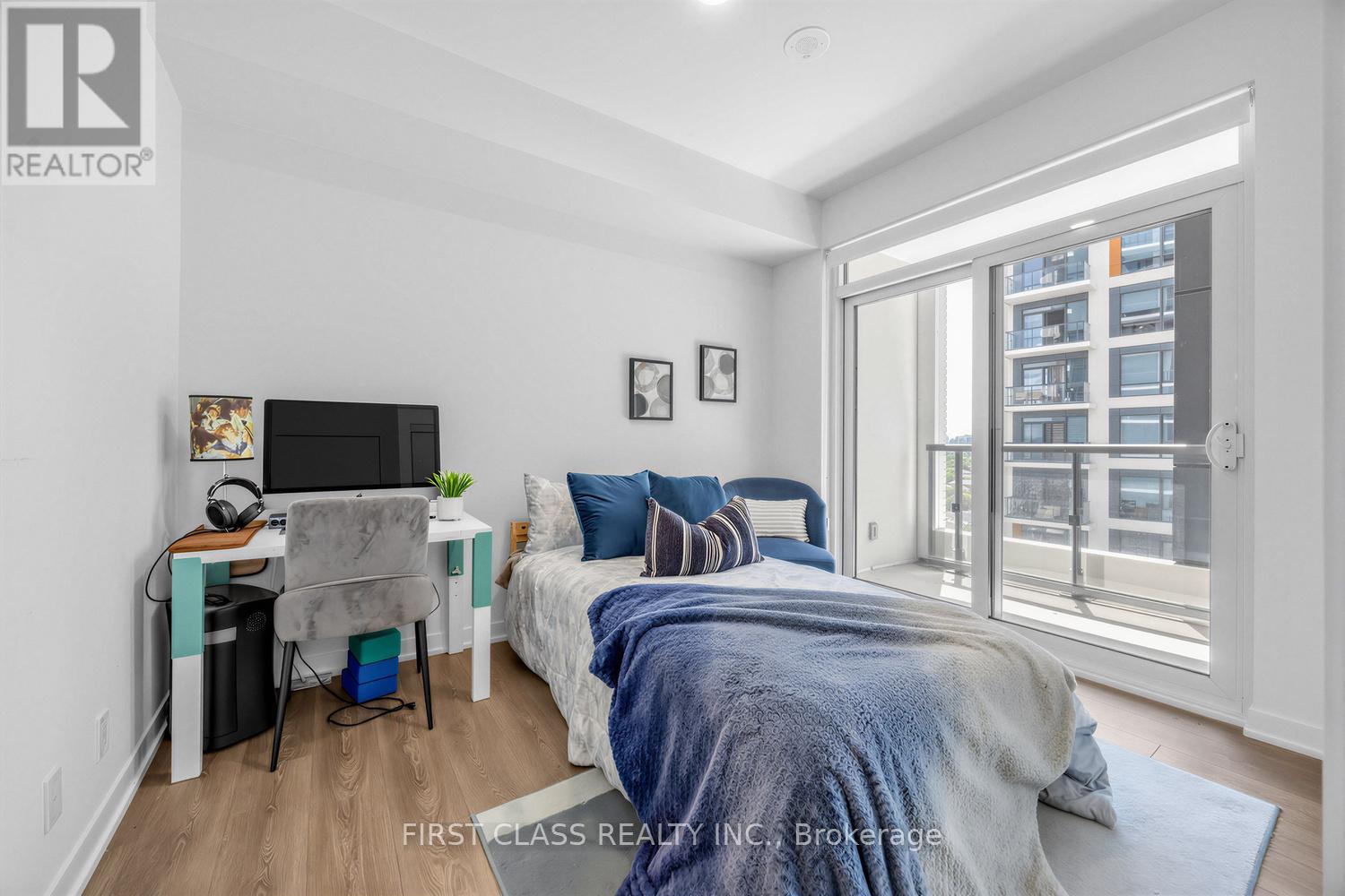 #1111 7950 BATHURST STREET - 15