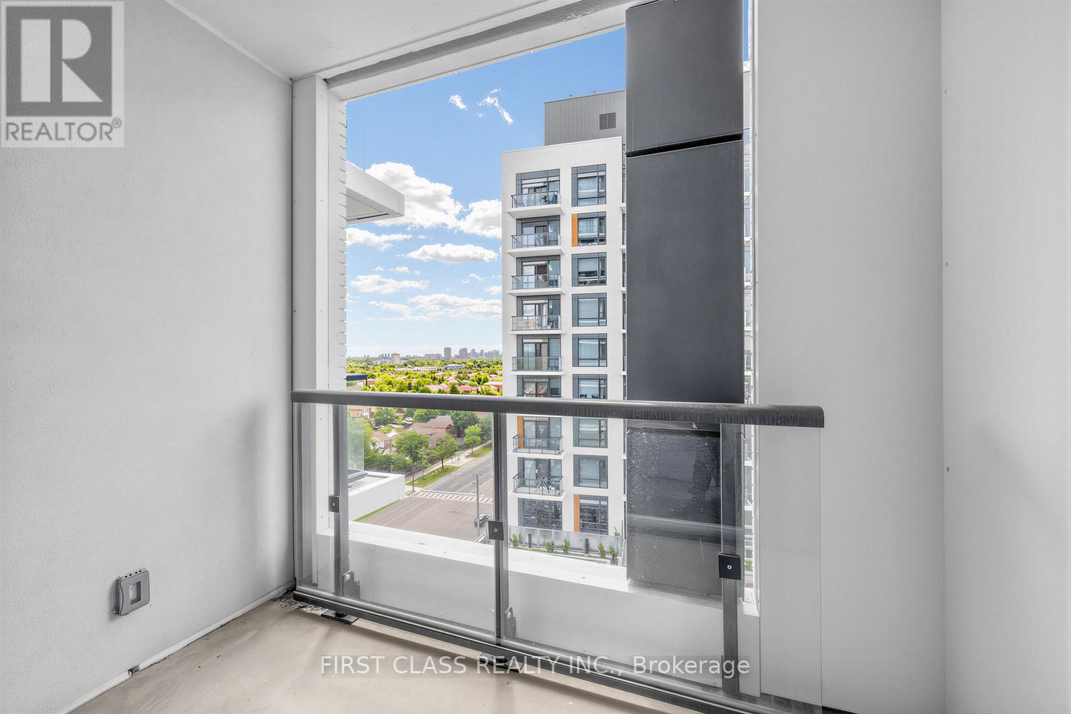 #1111 7950 BATHURST STREET - 17