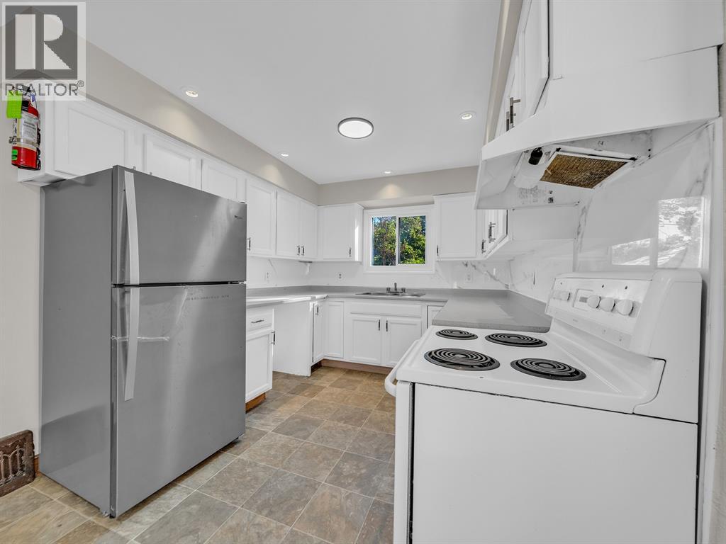485 MCEWAN AVENUE - 20