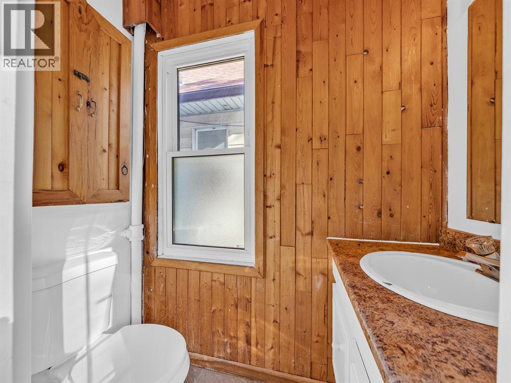 485 MCEWAN AVENUE - 16