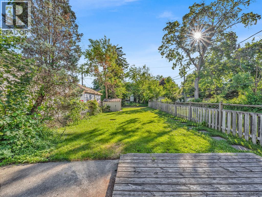 485 MCEWAN AVENUE - 5