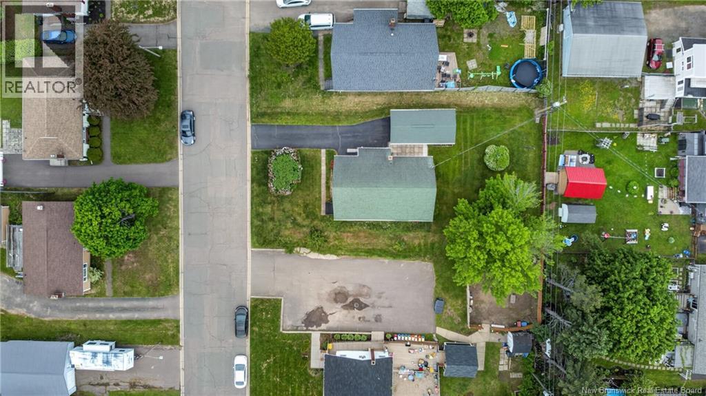 17 Hazelton Avenue - 3
