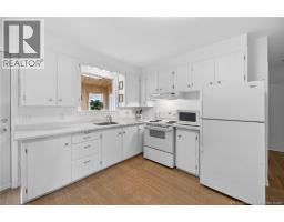 Recreation room - 17 Hazelton Avenue, Moncton, NB E1A4J5 Photo 6