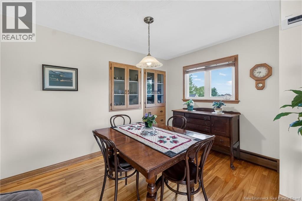 17 Hazelton Avenue - 14
