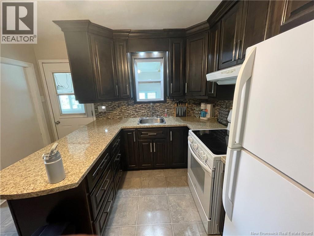 222 Wedgewood - 8