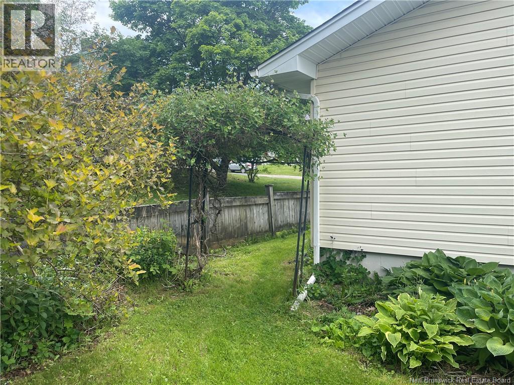 222 Wedgewood - 29