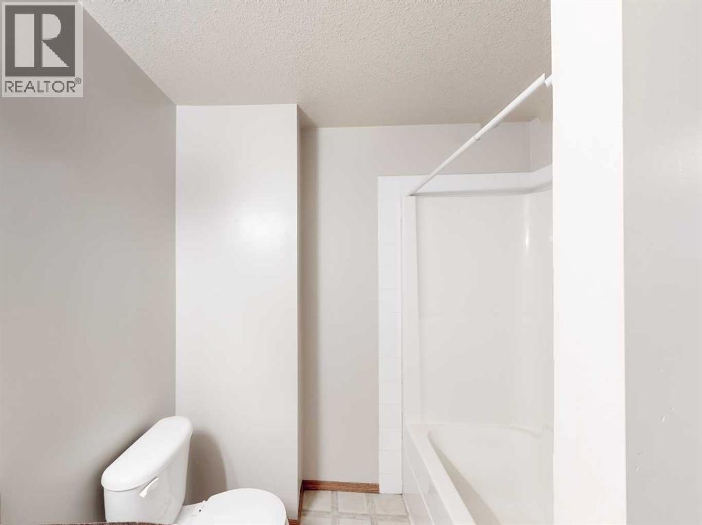 #D 10029 105 Avenue - 22