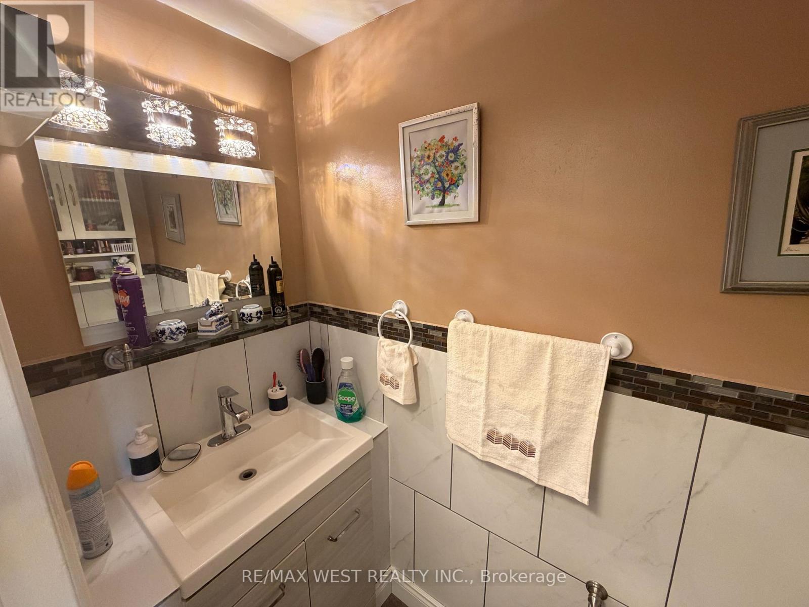 87 ATHABASKA ROAD - 9