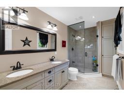 33 Falling Brook Drive, Barrie, ON L4N7E9 Photo 16