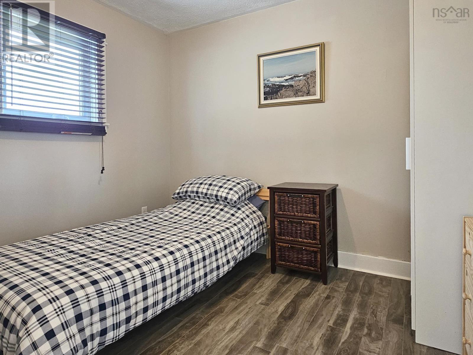 5248 Shore Road - 25