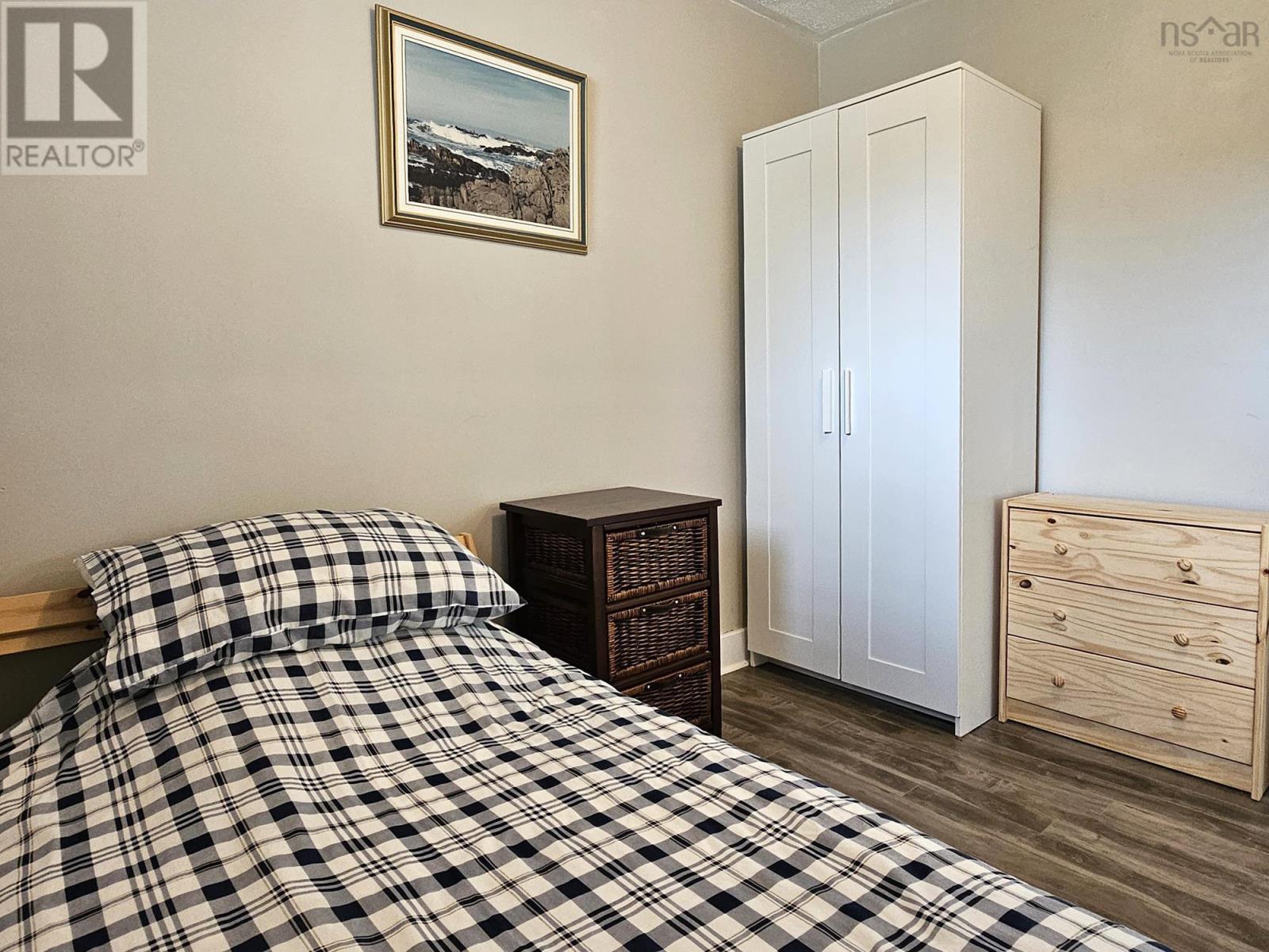 5248 Shore Road - 26