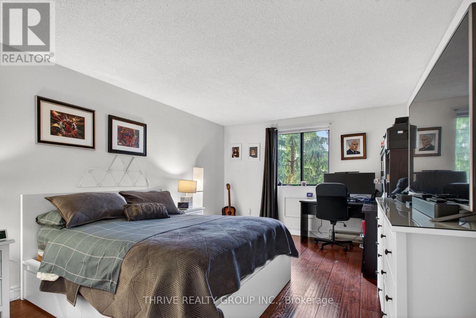 #401 75 HUXLEY STREET - 10