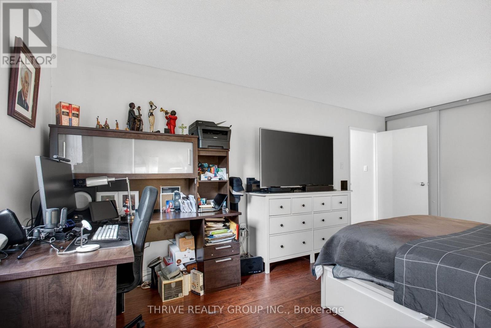#401 75 HUXLEY STREET - 12