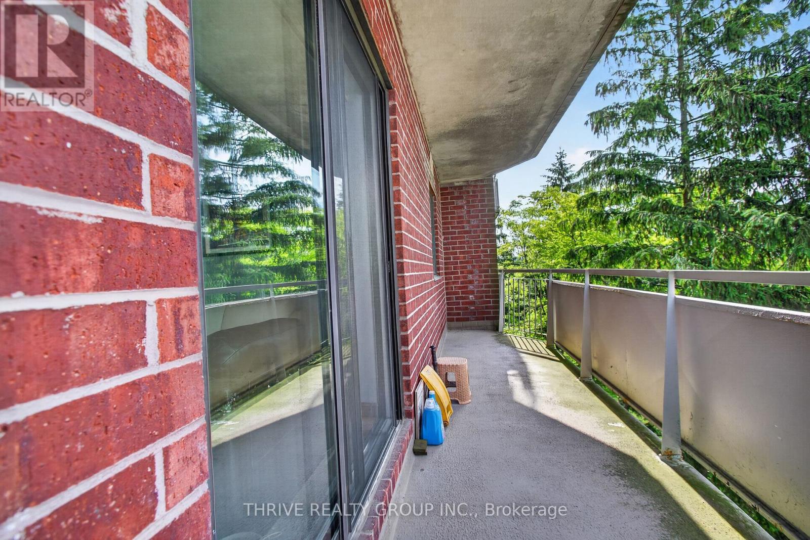 #401 75 HUXLEY STREET - 15